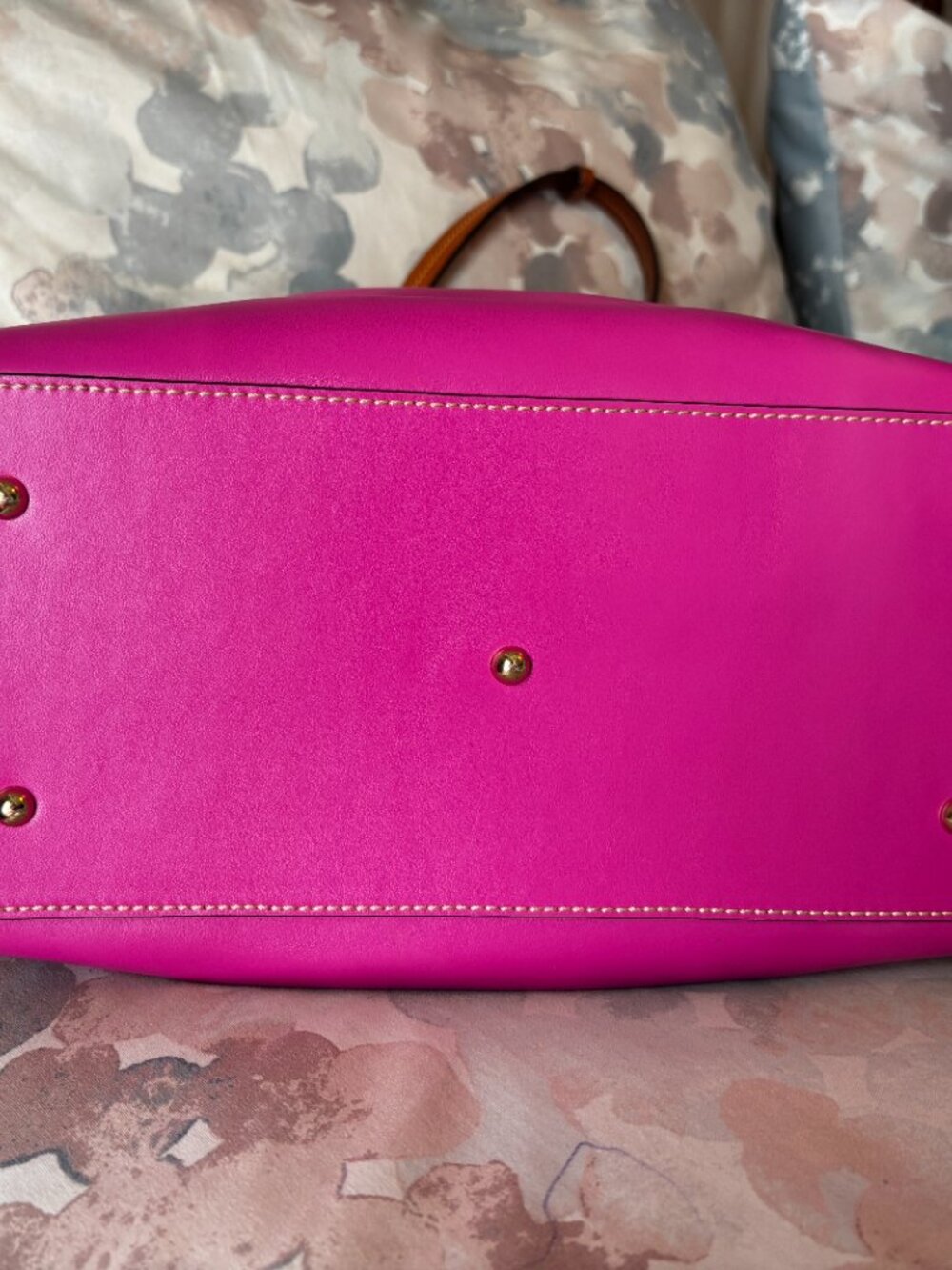 Dooney & Bourke Smooth Leather Fuchsia Flynn Tote/Shoulder Bag - Picture 6 of 10